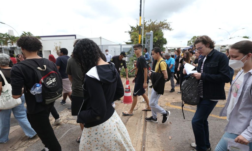 Enem: estudantes podem pedir isenção de taxa a partir desta 2ª