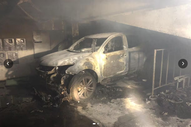 Incêndio em garagem de prédio no Buritis atinge quase 20 carros na madrugada