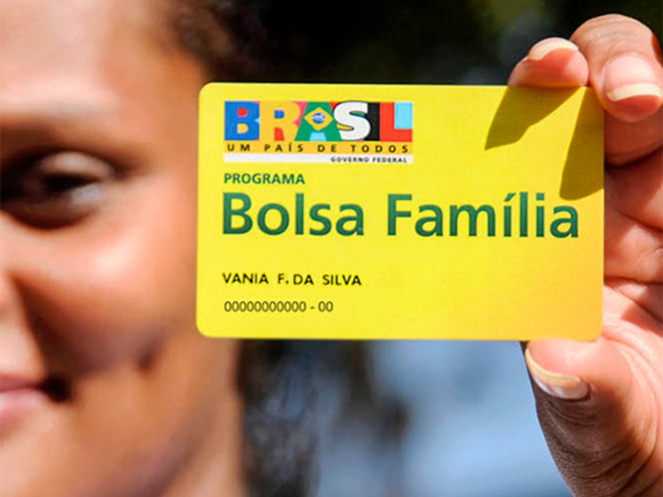 Saiba quem tem direito a receber o novo Bolsa Família nesta quinta-feira