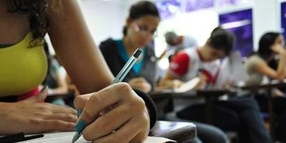 Comissão do Senado aprova texto da reforma do ensino médio