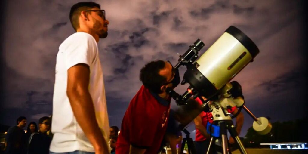 ‘Cometa do Século’ poderá ser observado no Brasil em setembro