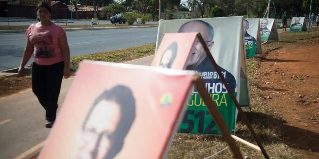 Minas registra mais de 10 mil denúncias de propaganda irregular de prefeitos e vereadores